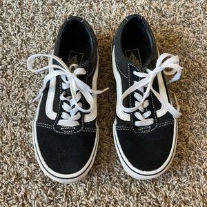 Black low vans